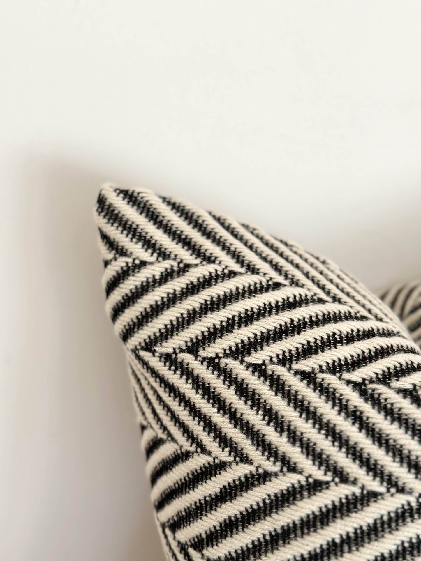 Polyester 45x45 - Black and Cream Chevron Print - Kristia Rose Collections