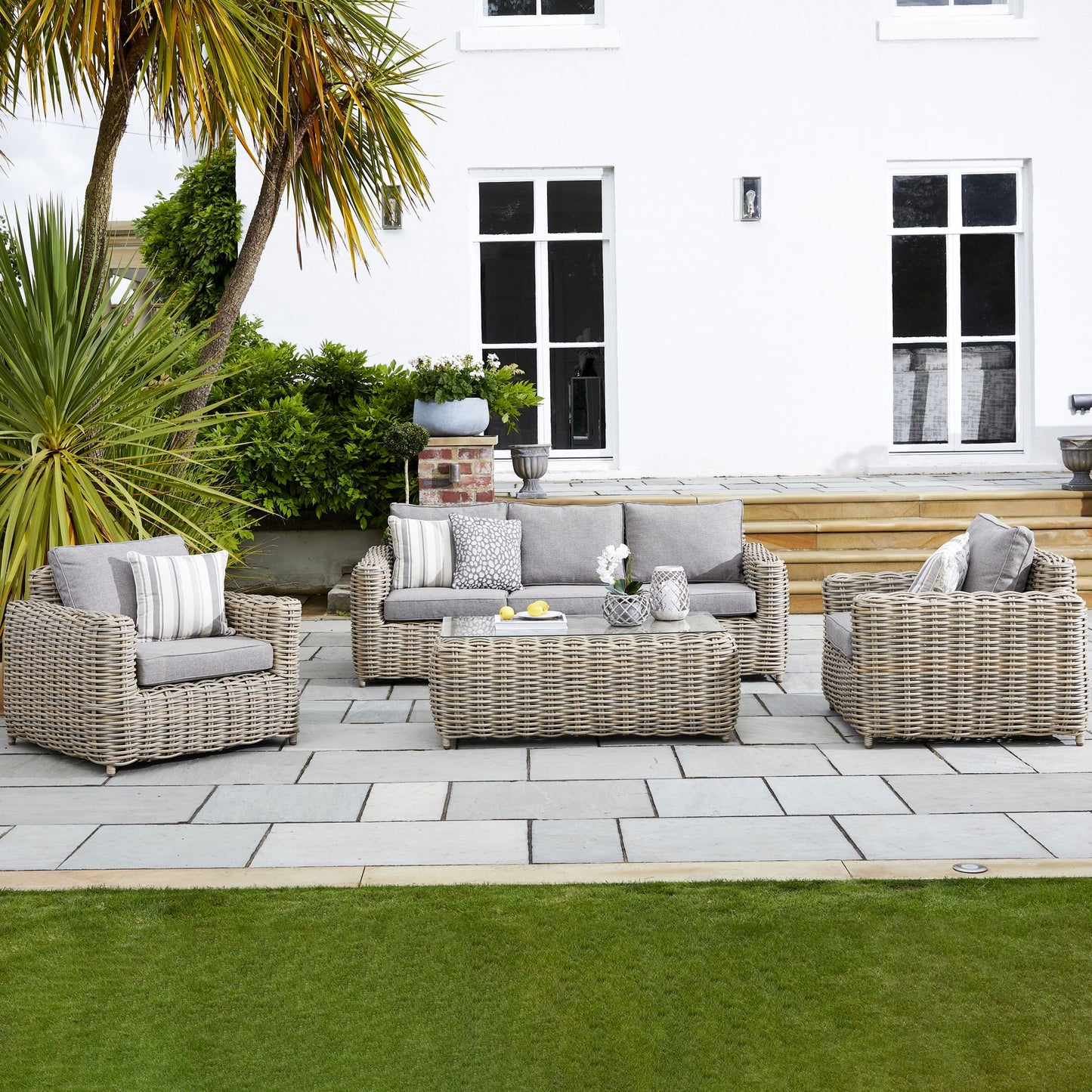 Luxury Outdoor Five Seater Lounge Set