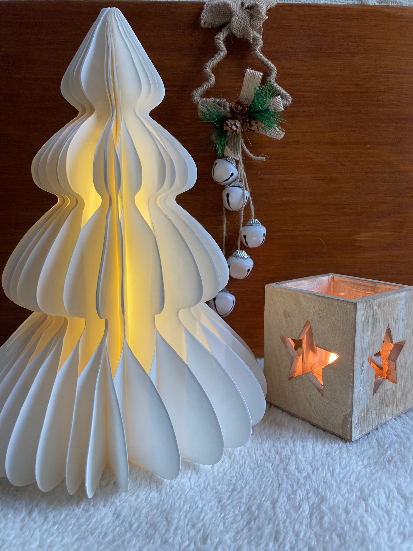 Star Cut Out Mango Wood Tealight Holder