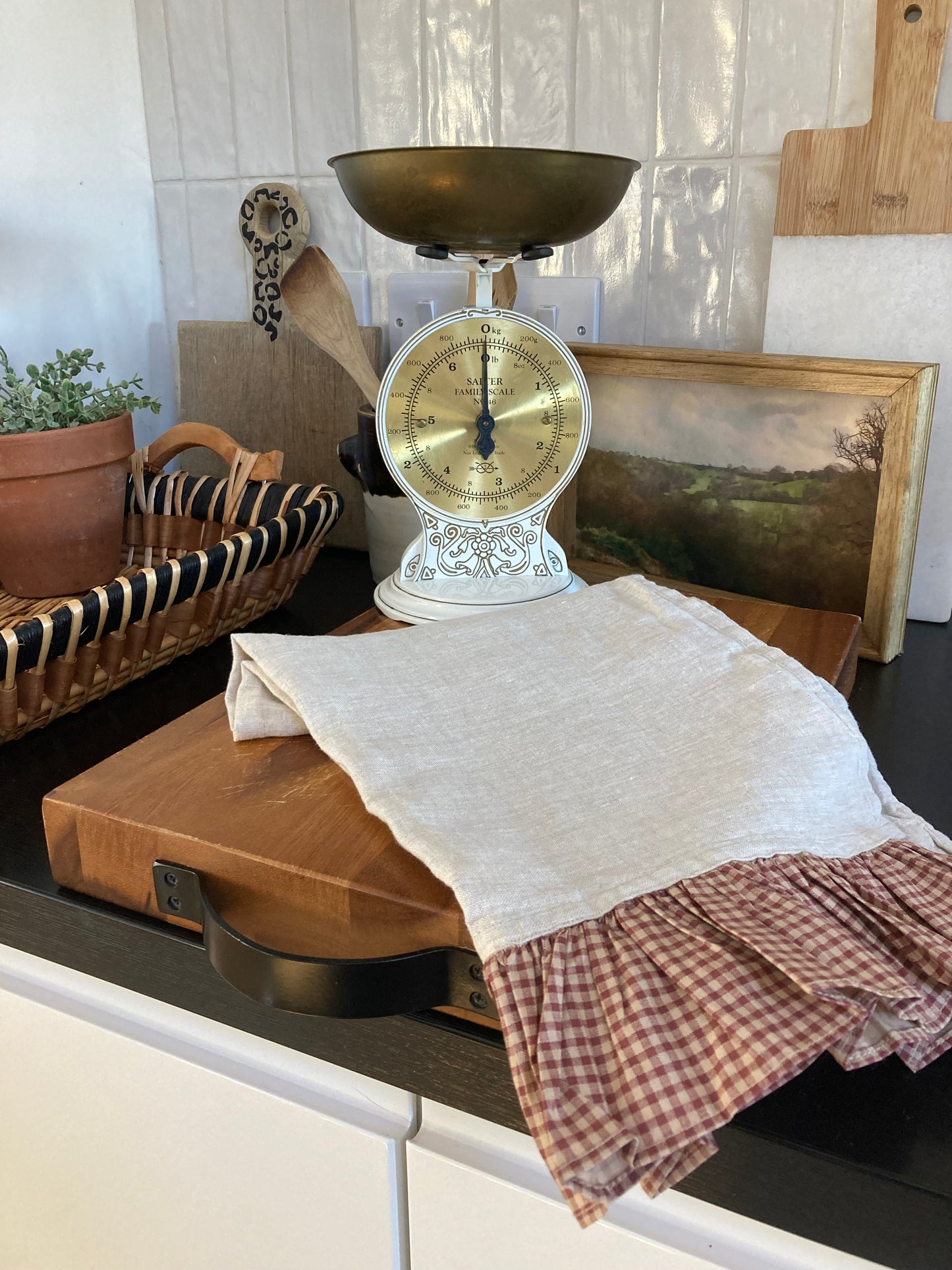 Linen Ruffle Tea Towel - Natural Gingham