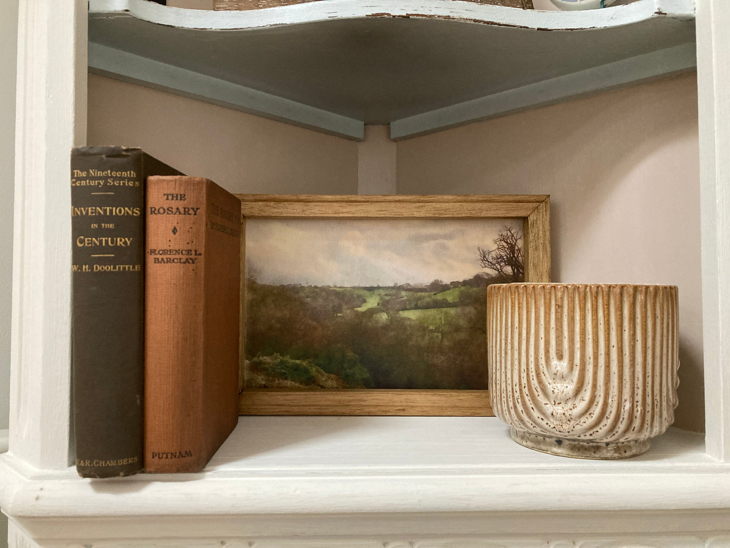 Honey Coloured Cotswold Pot