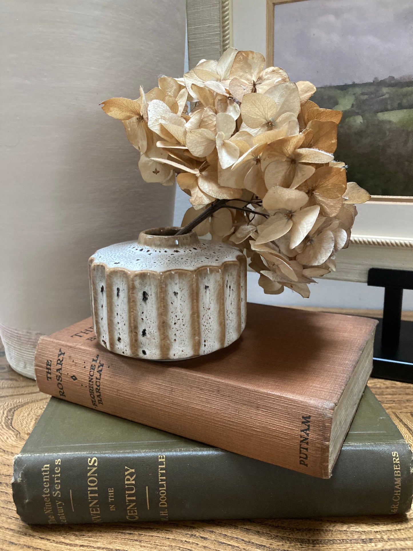 Fluted Neutral Flower Vase