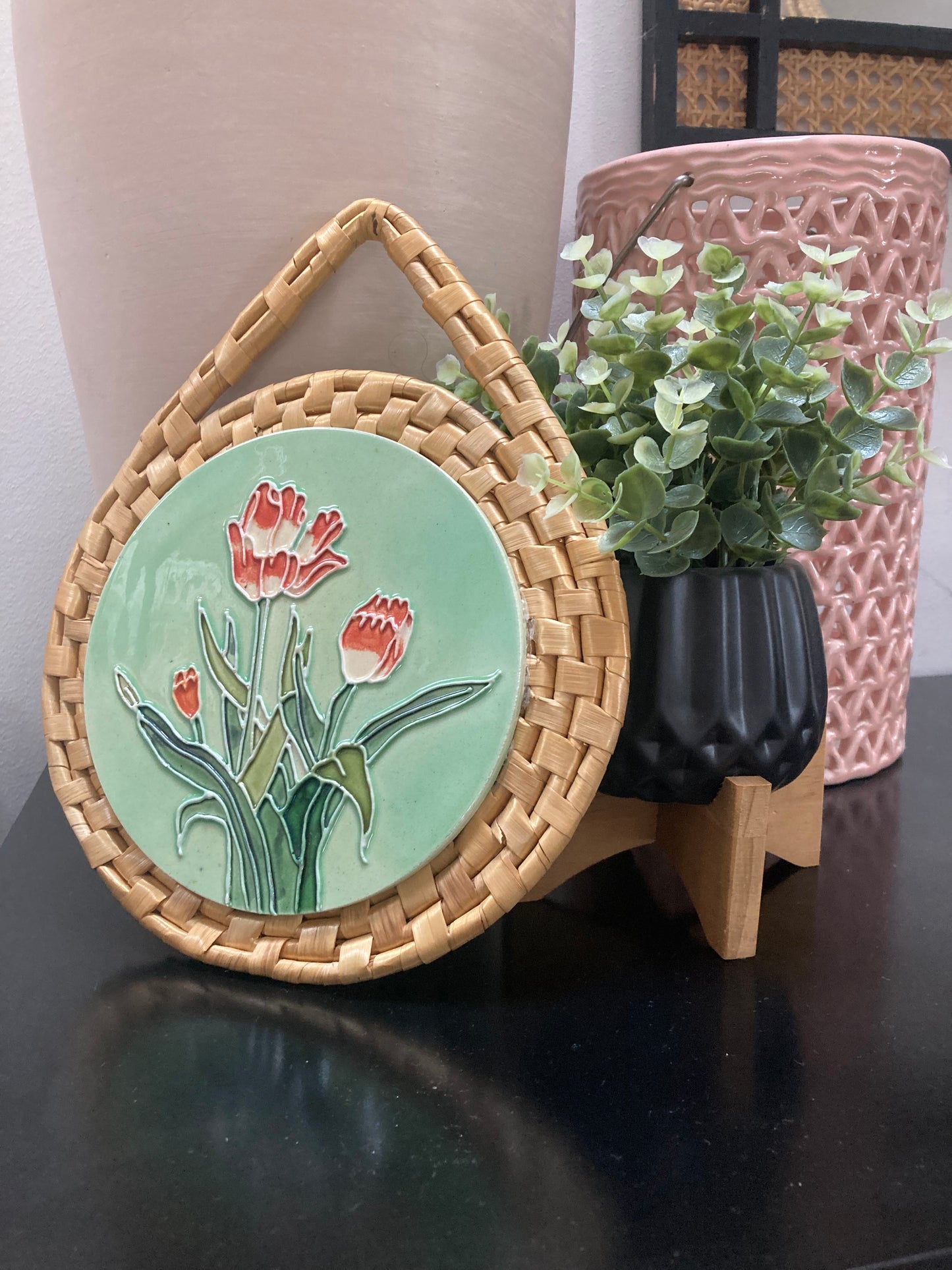 Vintage Decorative Round Tulip Tile on Rattan, Wall Art - Kristia Rose Collections