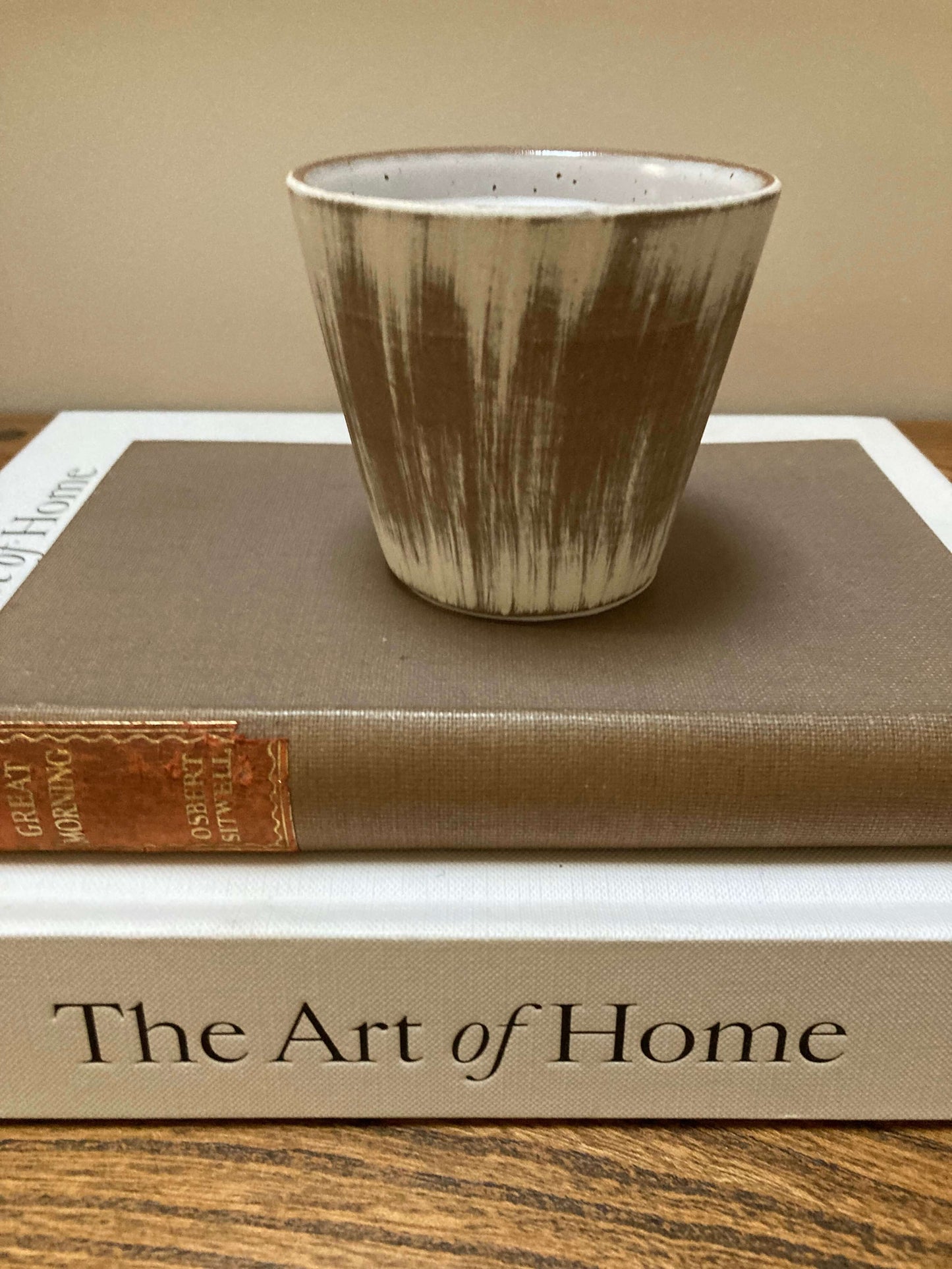 Small Neutral Ceramic Candle Pot