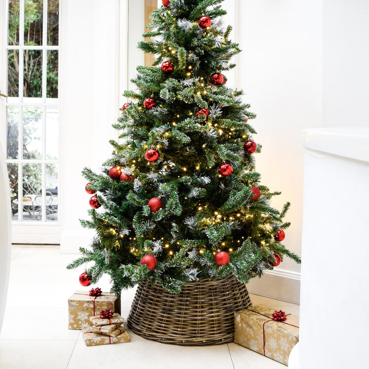 Quality Round Wicker Tree Skirts in 2 Sizes