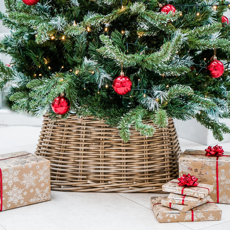 Quality Square Wicker Tree Skirt