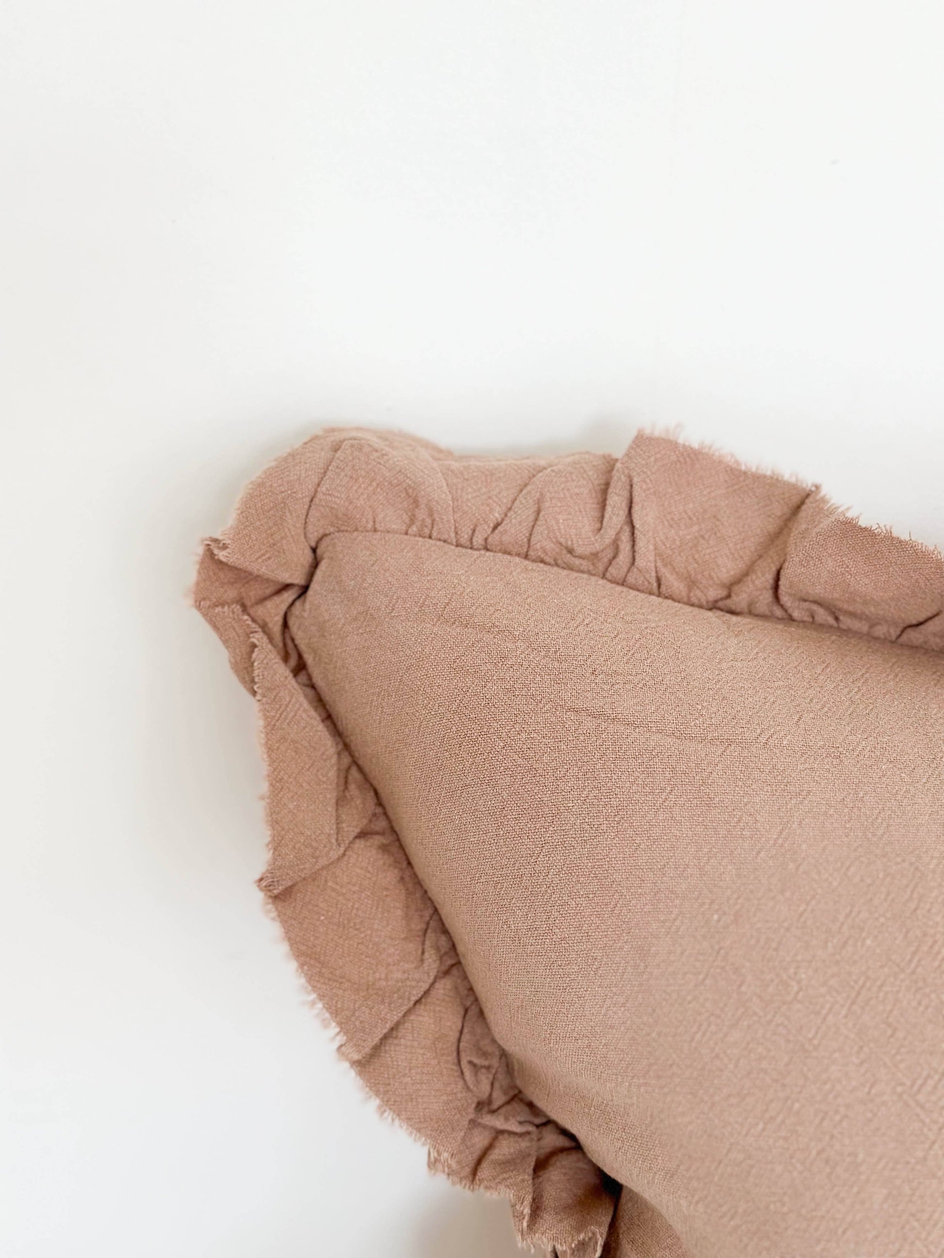 Ruffled Linen 45×45 – Taupe - Kristia Rose Collections