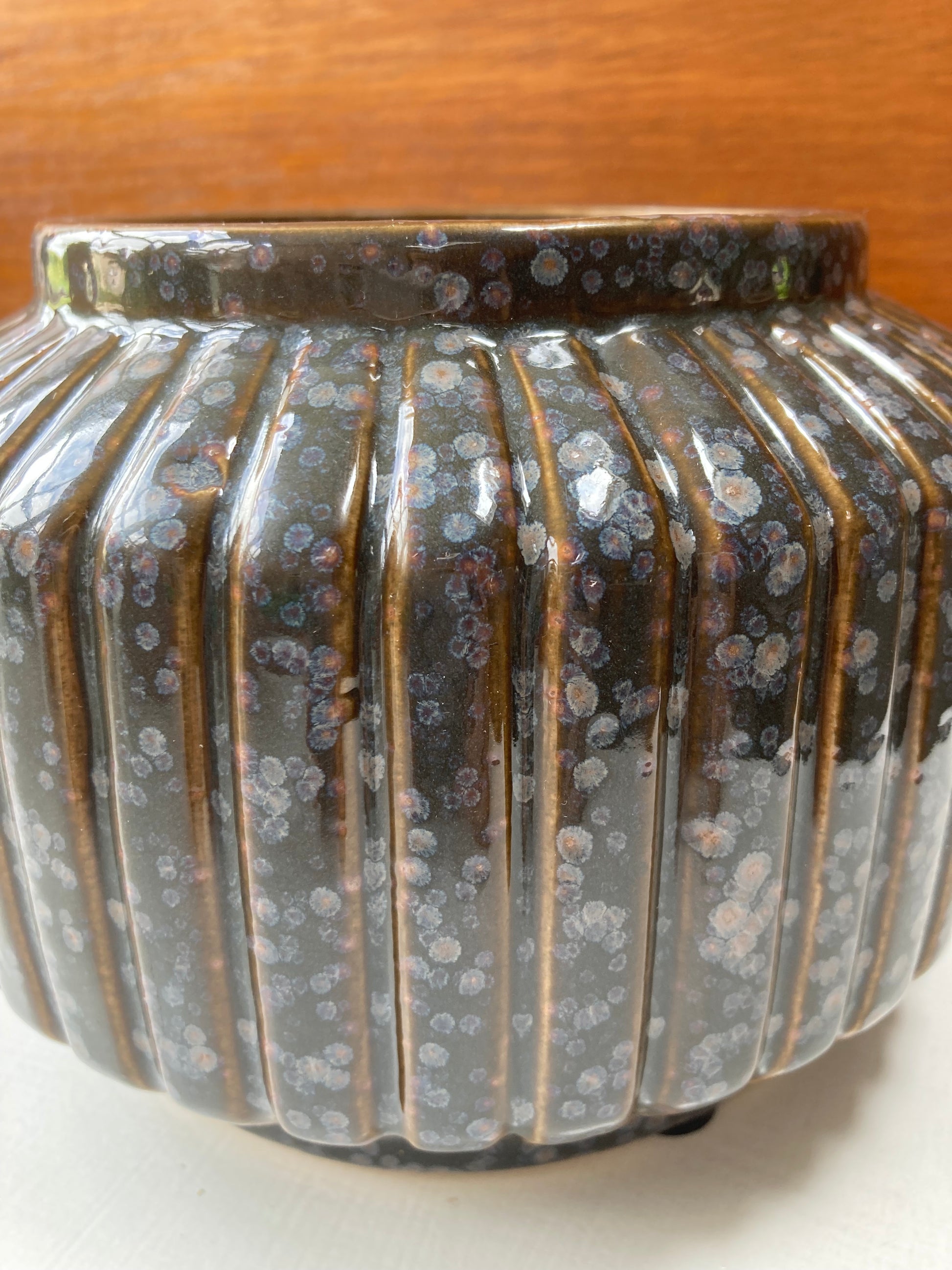 Grey Stripe Speckled Glossy Pot - Kristia Rose Collections