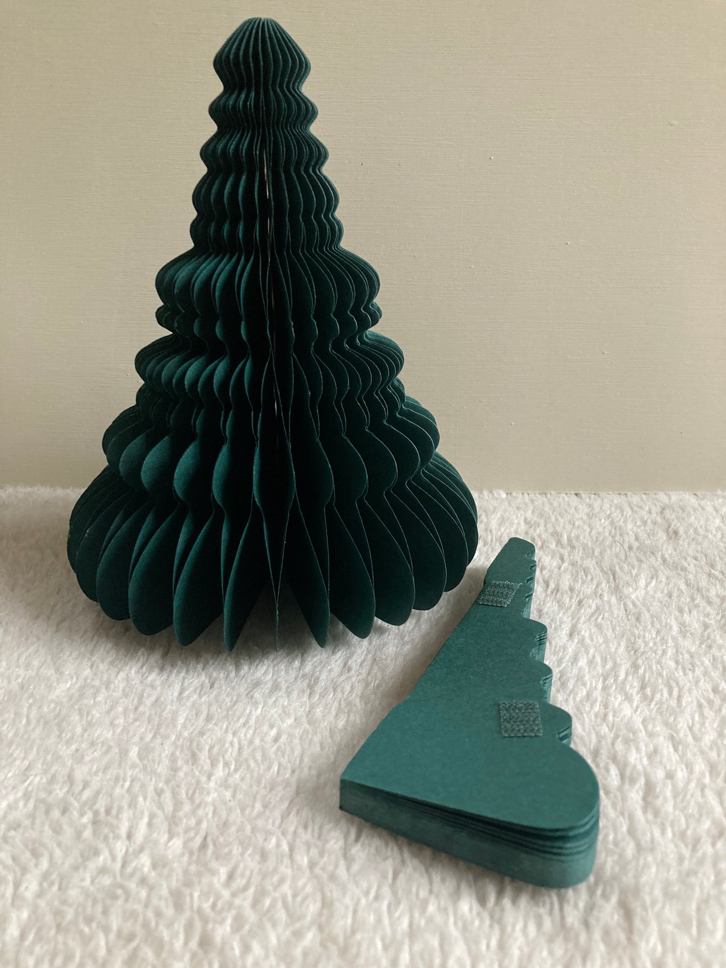 Set of 2 Honeycomb Green Paper Standing Trees