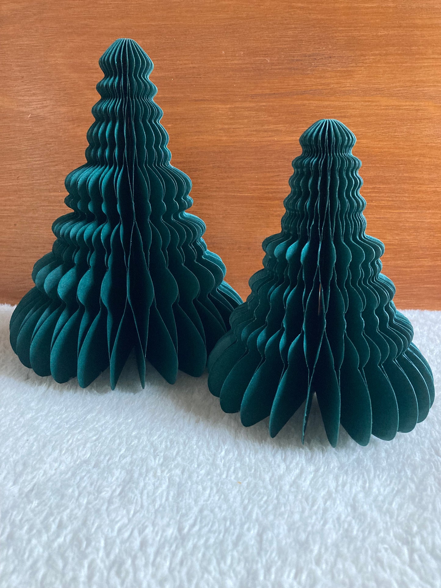 Set of 2 Honeycomb Green Paper Standing Trees