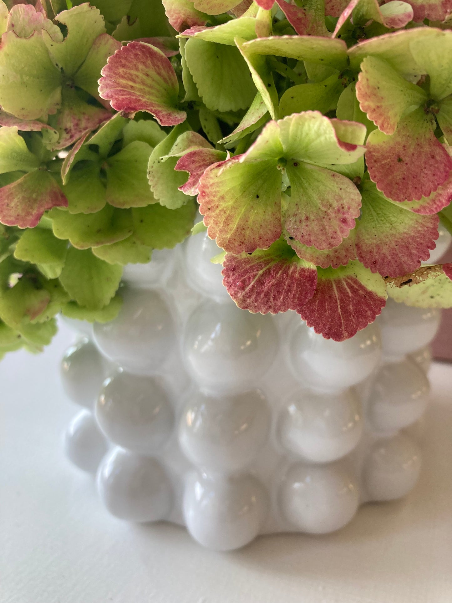 White Bobble Effect Planter