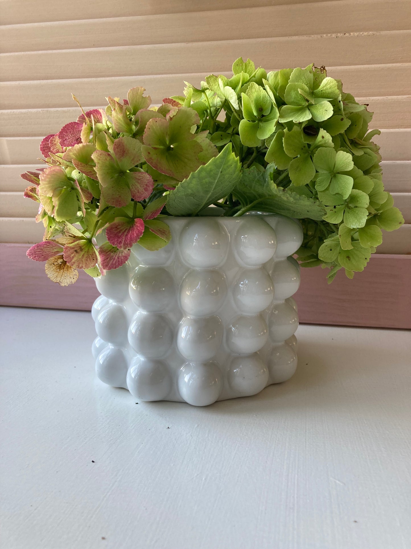 White Bobble Effect Planter