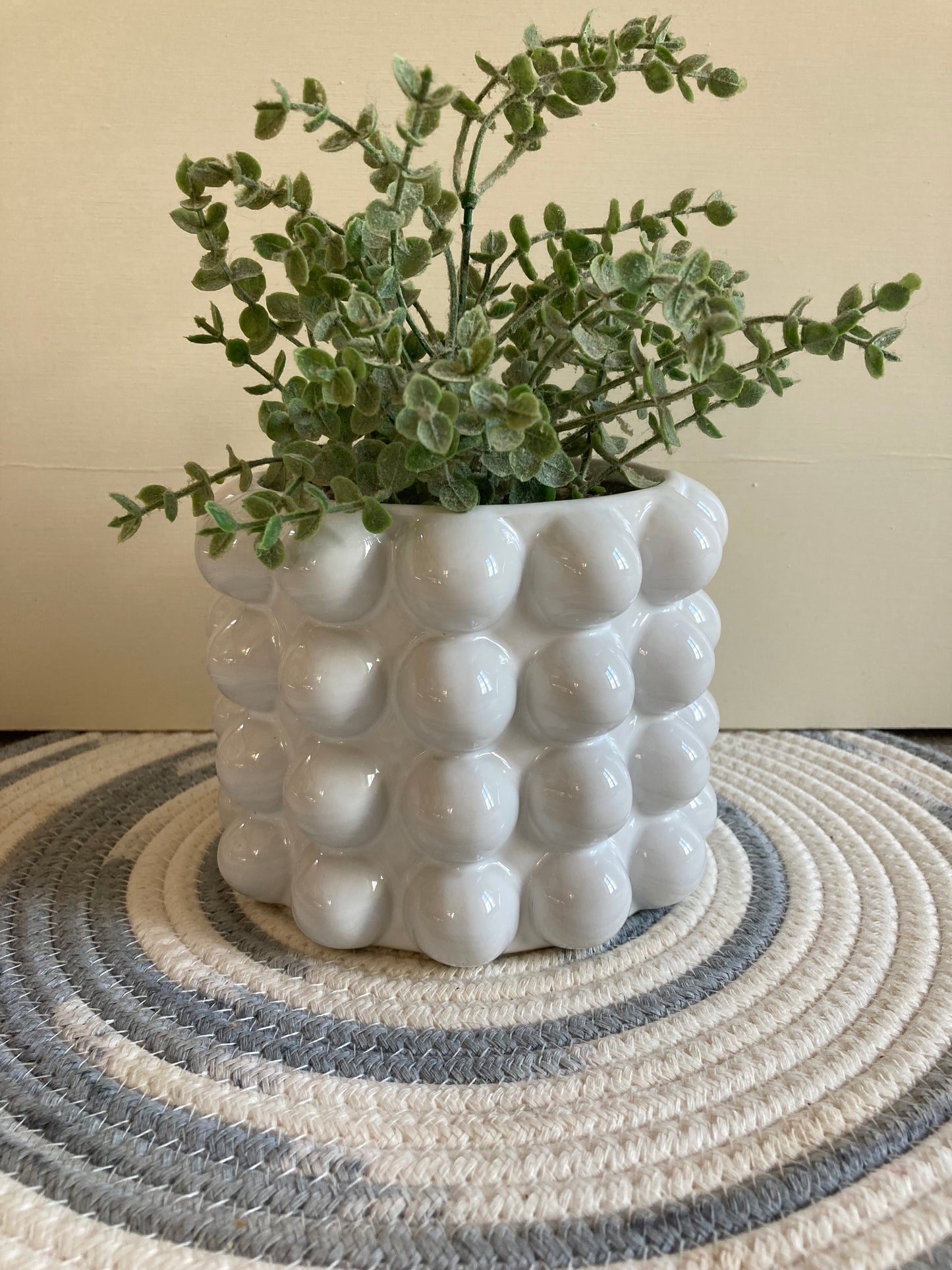 White Bobble Effect Planter