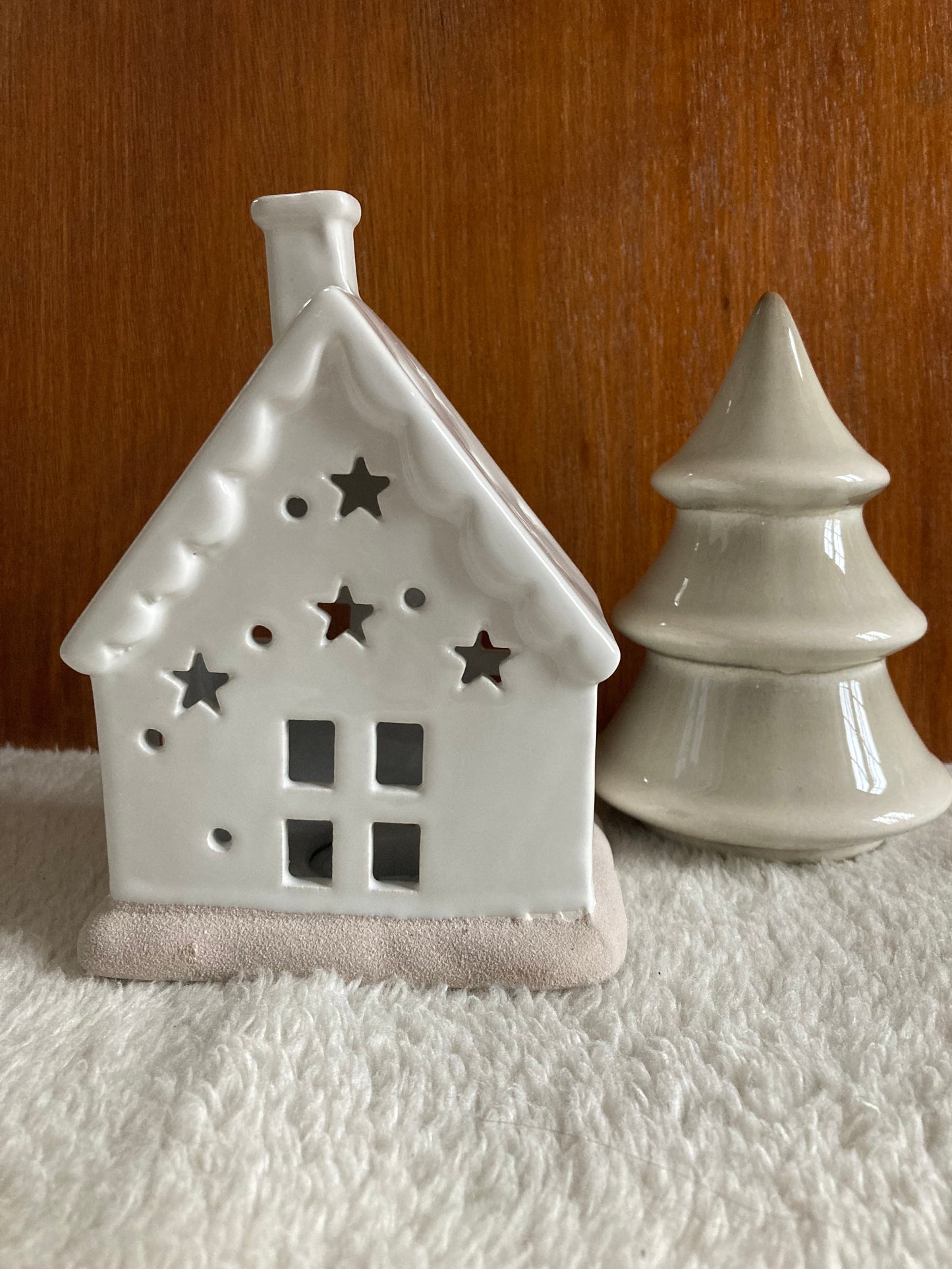 Ceramic Christmas House LED 15cm