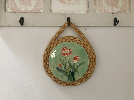 Vintage Decorative Round Tulip Tile on Rattan, Wall Art - Kristia Rose Collections